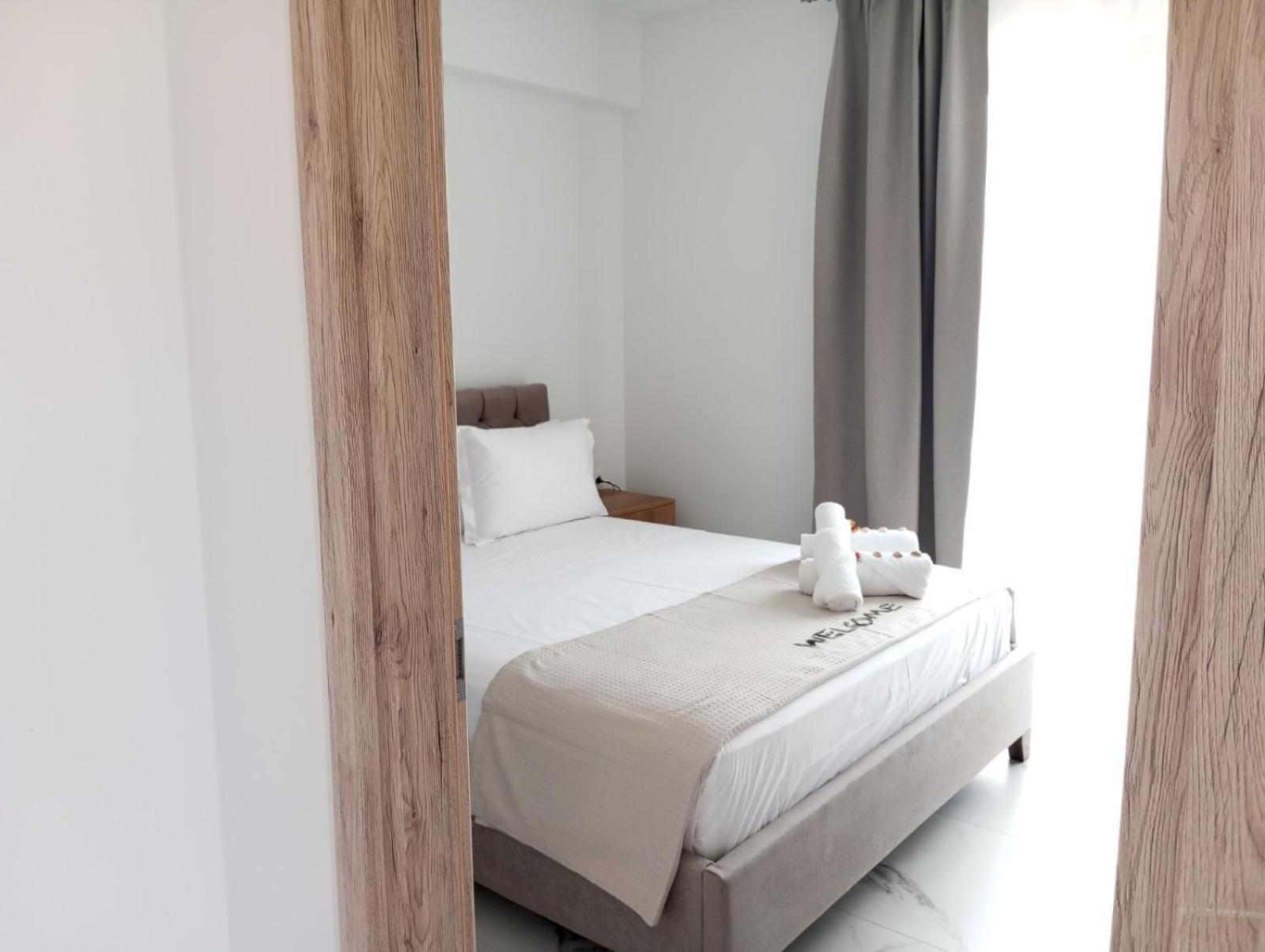 Three Charites Resort Gialova Exterior foto