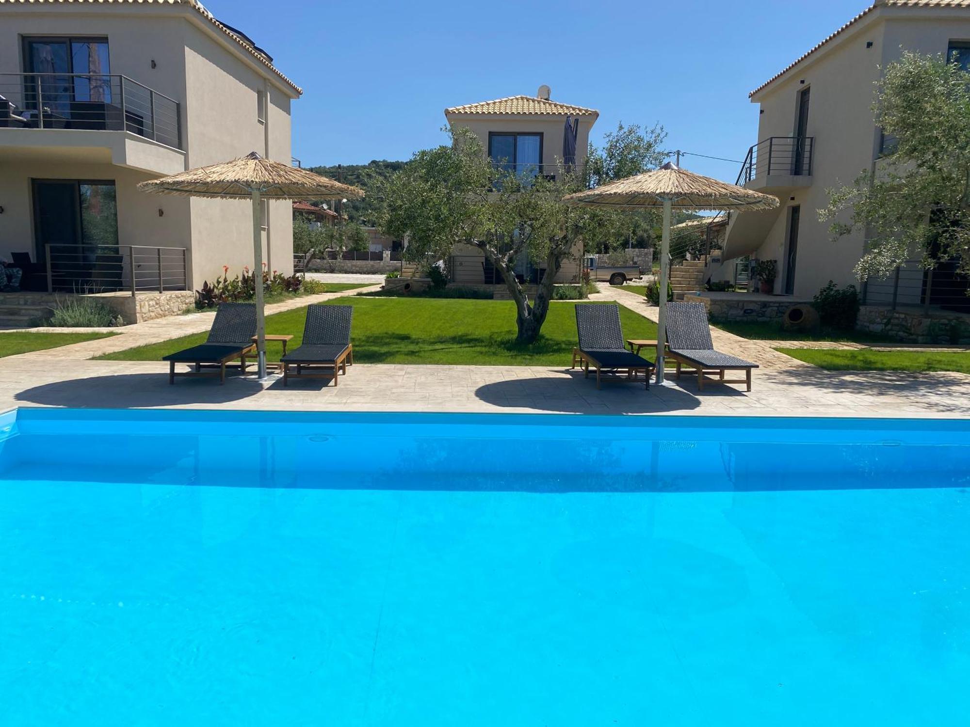 Three Charites Resort Gialova Exterior foto